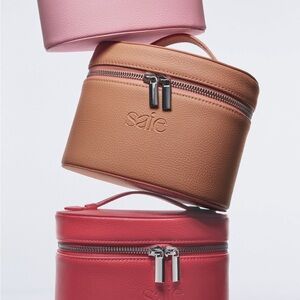 Saie peach mini vanity case